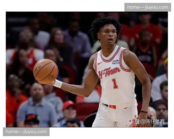 阿门-汤普森出场时间2953分钟联盟第一 赛季全勤铁人表现